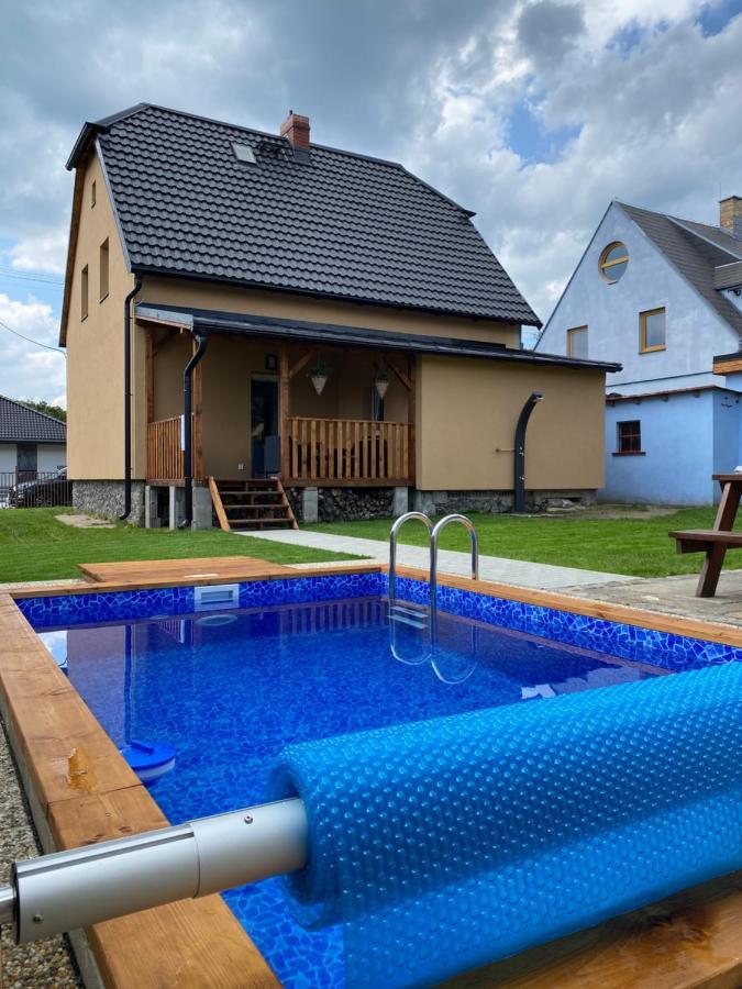 Chalupa K Pronajmuti Krasna Lipa U Rumburka Buitenkant foto